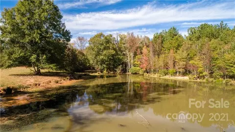5967 Lockhart Rd, Sharon, SC 29742 photo 2