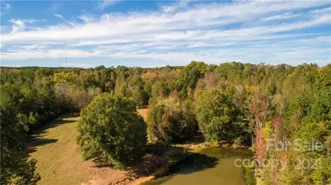 5967 Lockhart Rd, Sharon, SC 29742 photo 4