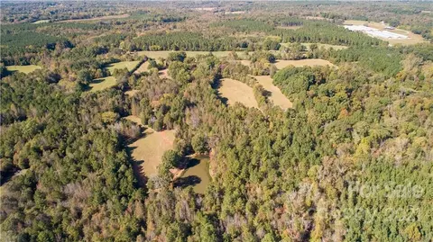 5967 Lockhart Rd, Sharon, SC 29742 photo 8