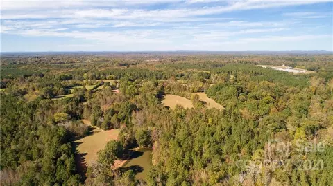 5967 Lockhart Rd, Sharon, SC 29742 photo 6