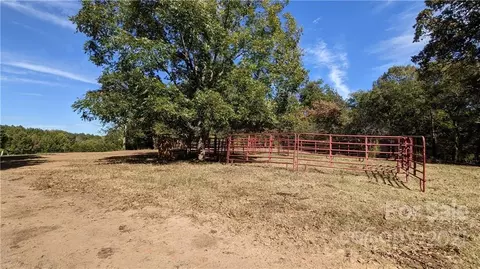 5967 Lockhart Rd, Sharon, SC 29742 photo 18