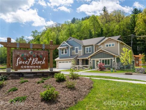 566 Sweet Birch Park Ln, Black Mountain, NC 28711