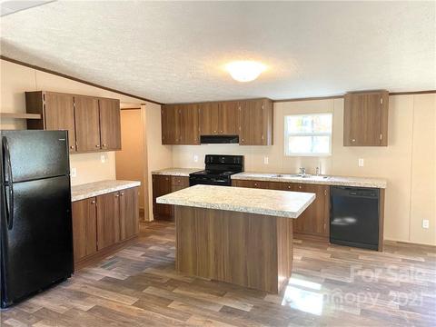 1005 E Arch St, Lancaster, SC 29720 photo 4