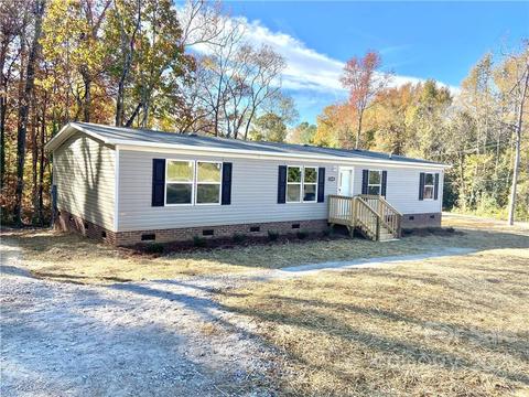 1005 E Arch St, Lancaster, SC 29720 photo 1
