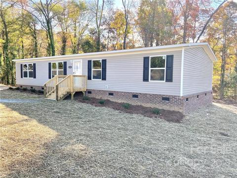 1005 E Arch St, Lancaster, SC 29720 photo 3