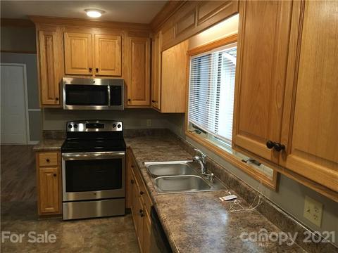 21 Sitton Rd, Sylva, NC 28779 photo 4