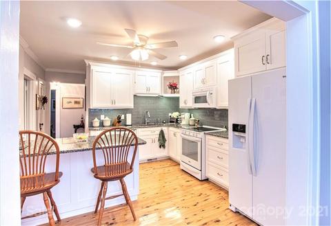 68 Maple St, Badin, NC 28009 photo 11