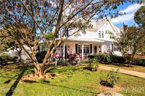 68 Maple St, Badin, NC 28009 photo 2