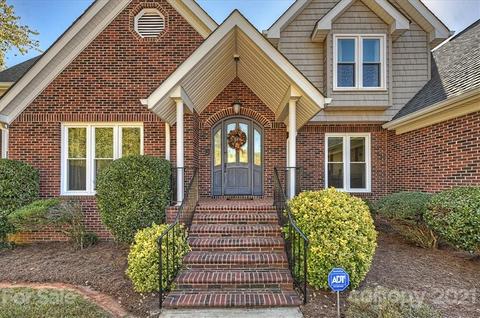 1928 Windmere Dr, Monroe, NC 28110 photo 1