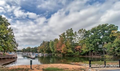 19901 Catamaran Ct, Cornelius, NC 28031 photo 2