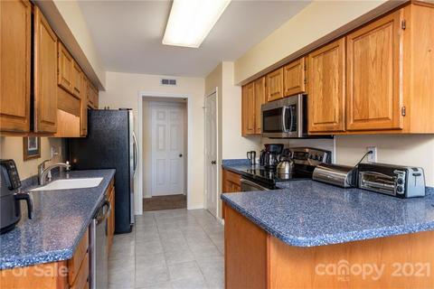 20407 Harborgate Ct #402, Cornelius, NC 28031 photo 14