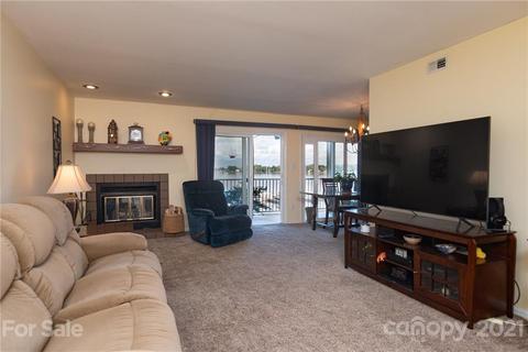 20407 Harborgate Ct #402, Cornelius, NC 28031 photo 11
