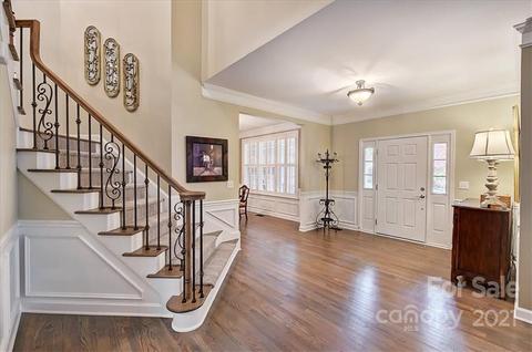 9303 Peachway Dr, Cornelius, NC 28031 photo 2
