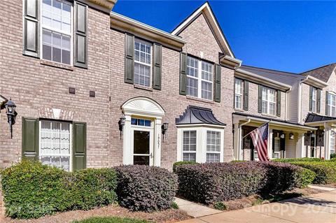 19057 Natalie Michelle Ln, Cornelius, NC 28031 photo 1