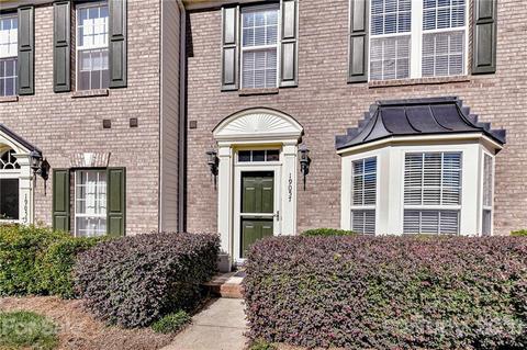 19057 Natalie Michelle Ln, Cornelius, NC 28031 photo 2