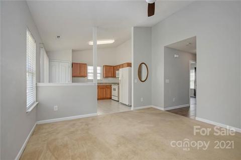 549 River View Dr, Lowell, NC 28098 photo 3