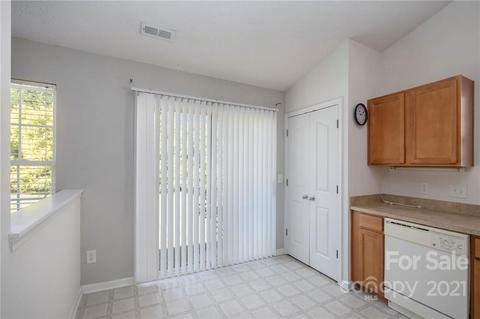 549 River View Dr, Lowell, NC 28098 photo 9