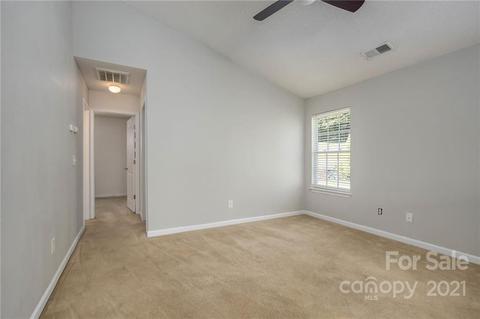 549 River View Dr, Lowell, NC 28098 photo 10