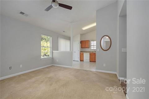 549 River View Dr, Lowell, NC 28098 photo 5