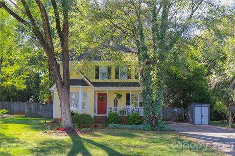 19613 Tryon St, Cornelius, NC 28031 photo 1