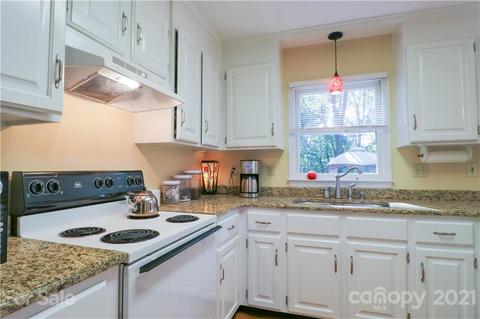 19613 Tryon St, Cornelius, NC 28031 photo 6