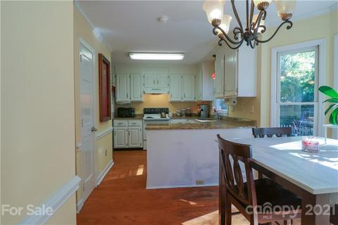 19613 Tryon St, Cornelius, NC 28031 photo 8