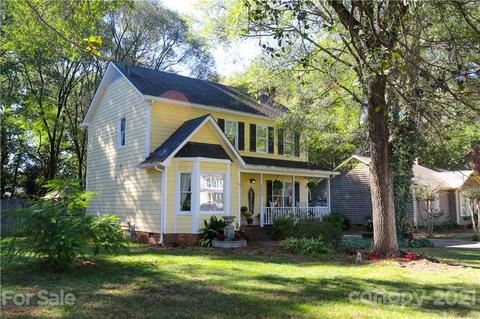 19613 Tryon St, Cornelius, NC 28031 photo 2