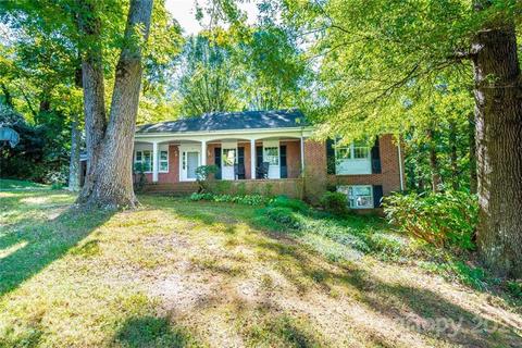 525 25th Ave NW, Hickory, NC 28601 photo 2