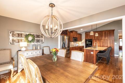 5711 Crown Ter, Hickory, NC 28601 photo 7