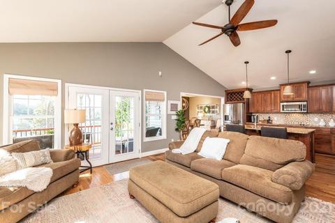 5711 Crown Ter, Hickory, NC 28601 photo 6