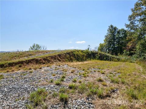354 Sandy Bottom Rd, Marshall, NC 28752 photo 2