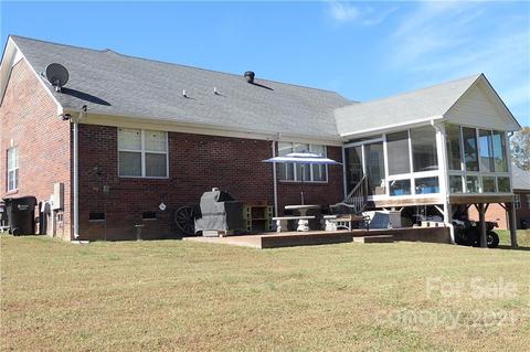 1815 Crossbridge Dr, Monroe, NC 28112 photo 2
