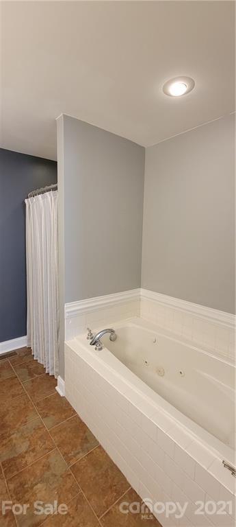 5155 Beaver Ct, Hickory, NC 28602 photo 14