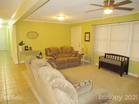 709 3rd Street Sw Pl SW, Conover, NC 28613 photo 5