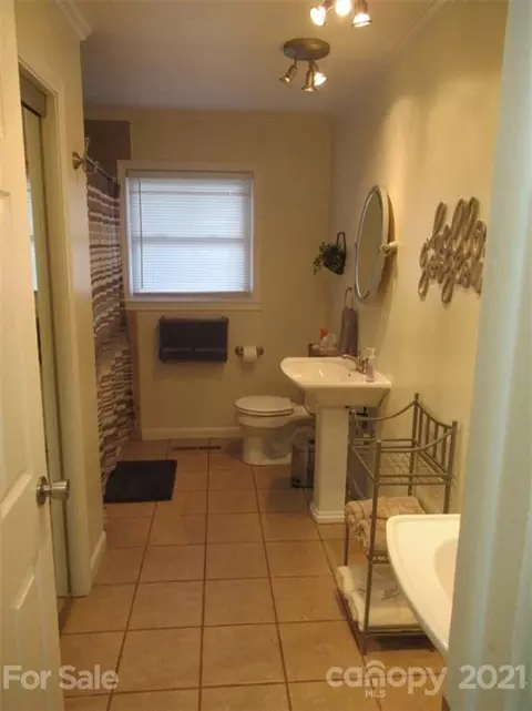 709 3rd Street Sw Pl SW, Conover, NC 28613 photo 14