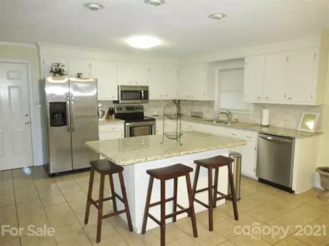 709 3rd Street Sw Pl SW, Conover, NC 28613 photo 11