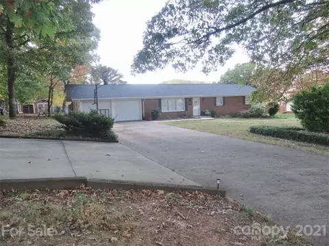 709 3rd Street Sw Pl SW, Conover, NC 28613 photo 1