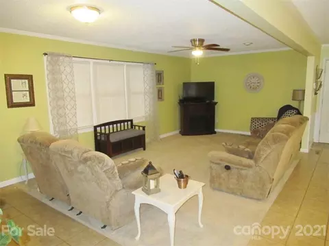 709 3rd Street Sw Pl SW, Conover, NC 28613 photo 6