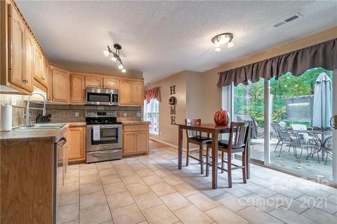 4185 Shadowbrook Ct, Morganton, NC 28655 photo 12
