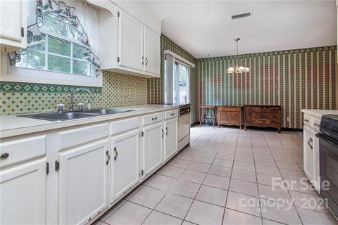 706 Birmingham Ln, Monroe, NC 28110 photo 10