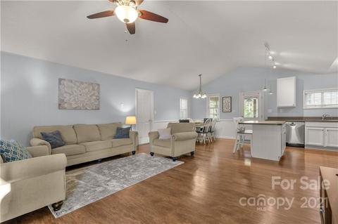2232 University Dr, Lancaster, SC 29720 photo 7