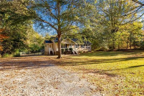 2232 University Dr, Lancaster, SC 29720 photo 2