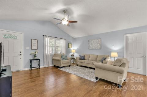 2232 University Dr, Lancaster, SC 29720 photo 9