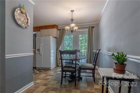 105 Canoe Dr, Morganton, NC 28655 photo 8