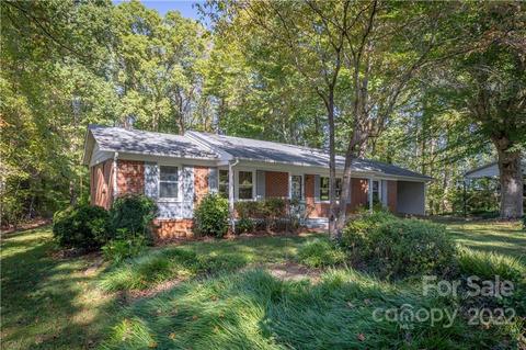 105 Canoe Dr, Morganton, NC 28655 photo 1