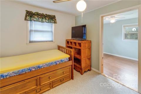 68 Todd Rd, Clyde, NC 28721 photo 12