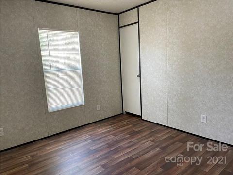 385 Single Tree Ln, Cheraw, SC 29520 photo 8