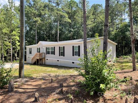 385 Single Tree Ln, Cheraw, SC 29520 photo 1