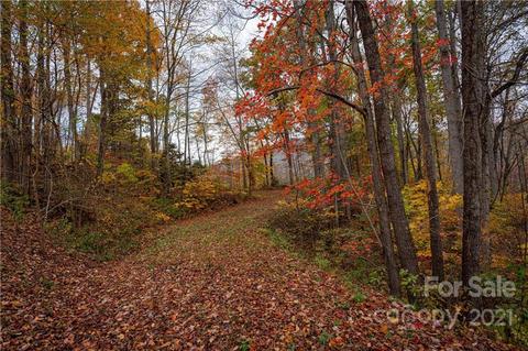10 Grey Stone Place, Maggie Valley, NC 28751