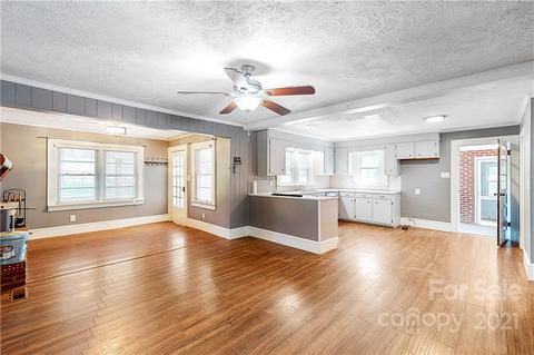 1226 Mccaslin Pl, Maiden, NC 28650 photo 9